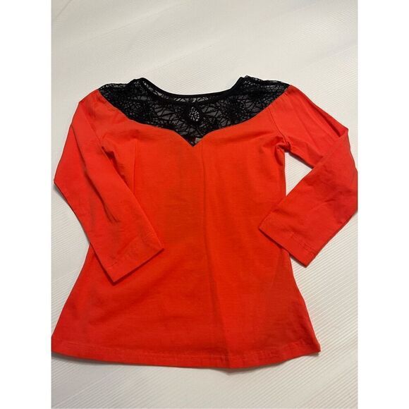 NWT Unique Vintage x Royal Monk Red Black Top Blouse Size Small New - Picture 1 of 11